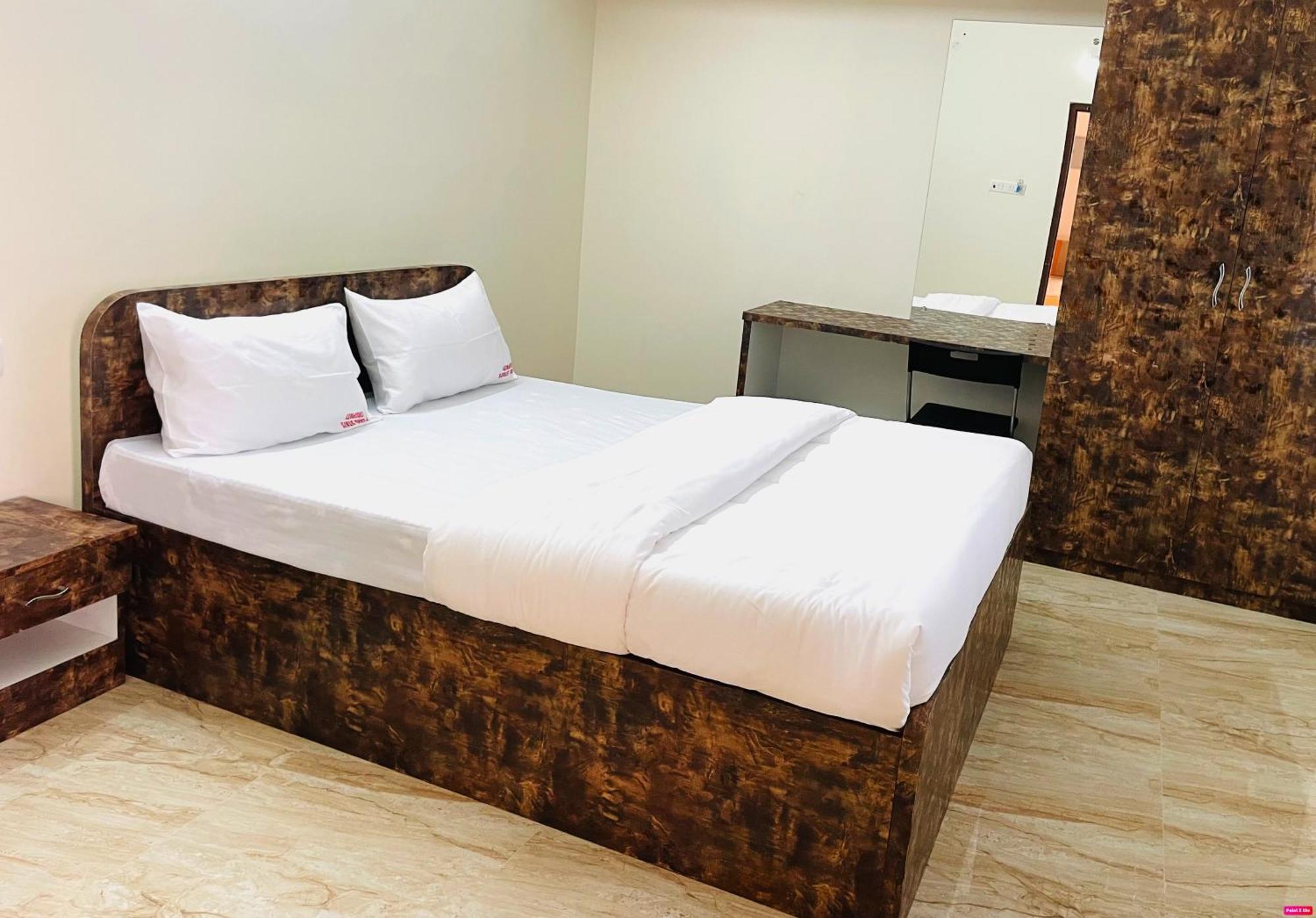 Pearl Stays, Tirupati - Very Convenient For The People Coming From Bangalore And Chennai - You Can Skip City Traffic While Reaching Any Temple In Tirupati - Covered Parking - 24Hrs Front Desk And Hot Water - Free Wifi - Flexible Checkin-In Check-Out Exterior foto